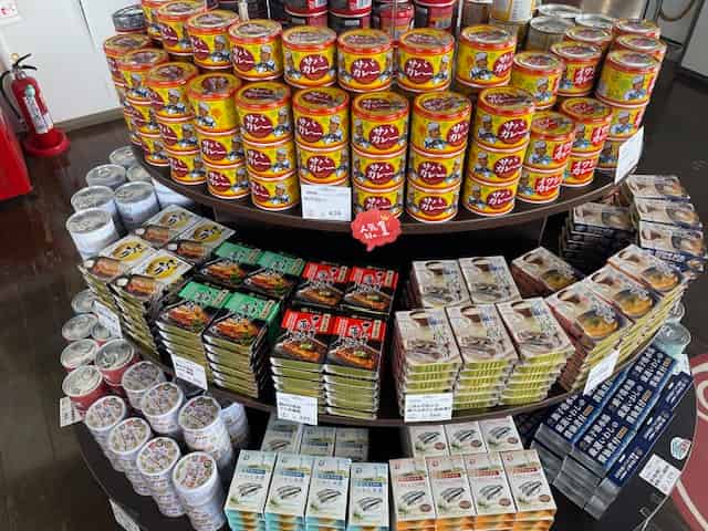 たくさんのおみやげ物4