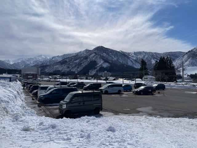 湯沢中里スノーリゾートの駐車場