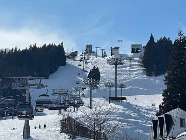 石打丸山スキー場のリフト